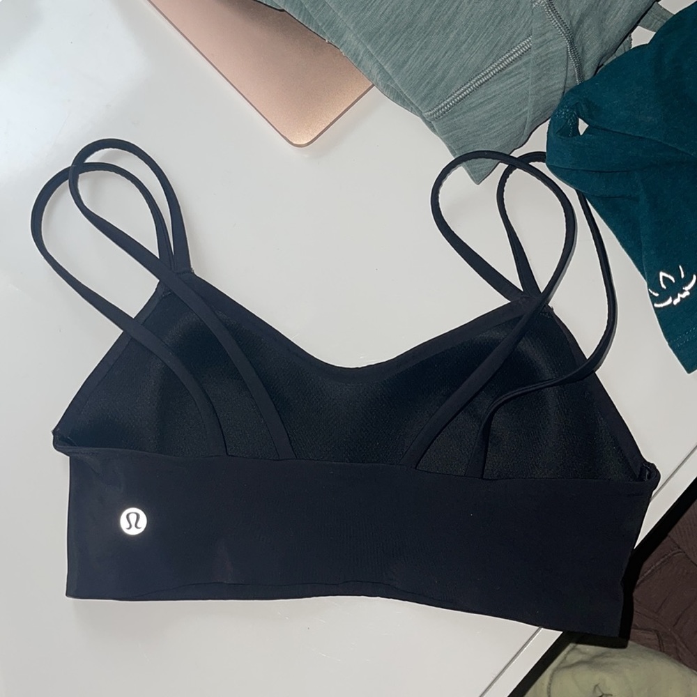 Lululemon cloud bra BLACK